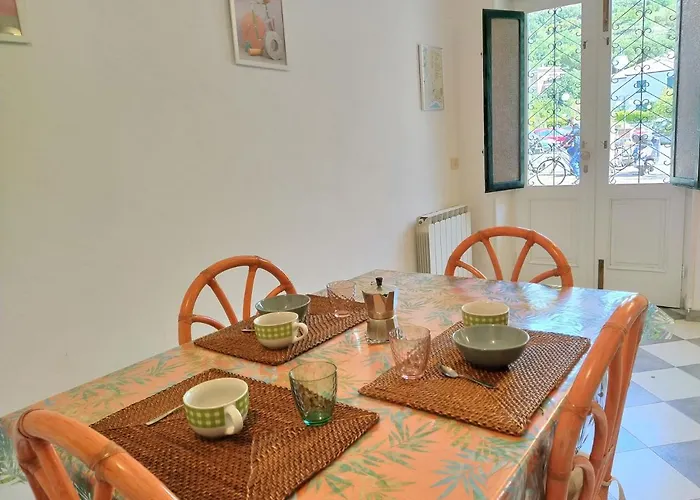 아파트 Mara House